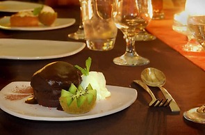 Umzolozolo Private Safari Lodge