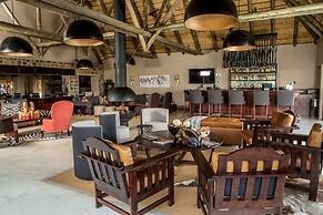 Umzolozolo Private Safari Lodge