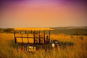 Umzolozolo Private Safari Lodge