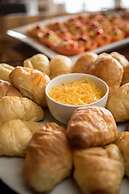 Umzolozolo Private Safari Lodge