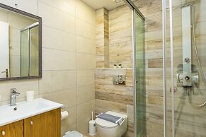 Meltemi Coast Suites