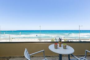 Meltemi Coast Suites