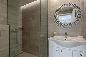 Meltemi Coast Suites