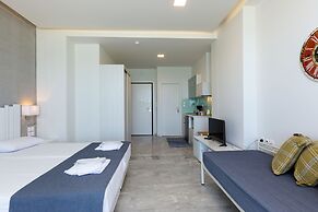 Meltemi Coast Suites