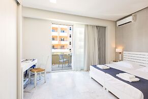 Meltemi Coast Suites