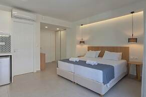 Meltemi Coast Suites