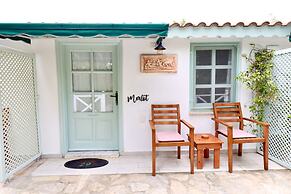 Kemerbag 29 - Adults Only