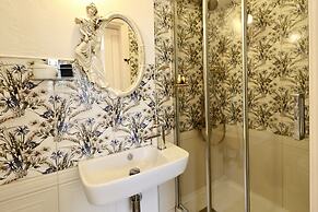 Kemerbag 29 - Adults Only