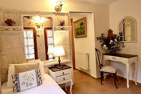 Kemerbag 29 - Adults Only