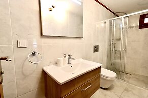 Kemerbag 29 - Adults Only