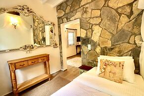 Kemerbag 29 - Adults Only