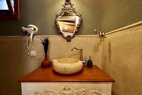 Kemerbag 29 - Adults Only