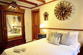 Kemerbag 29 - Adults Only