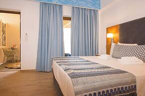 Yianna Caravel Suites 