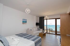 Yianna Caravel Suites 