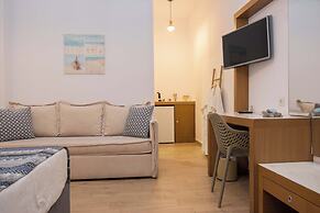 Yianna Caravel Suites 