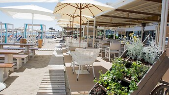 Yianna Caravel Suites 