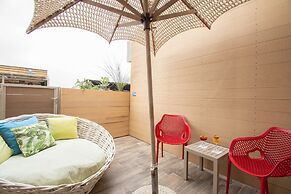 Yianna Caravel Suites 