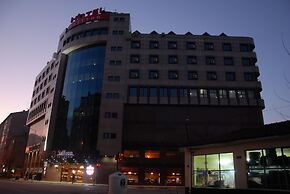 Saffron Hotel