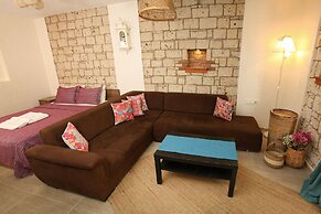 Zevkliler Alacati Boutique Hotel & Fine Dining