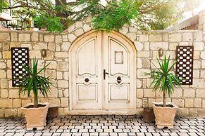 Zevkliler Alacati Boutique Hotel & Fine Dining