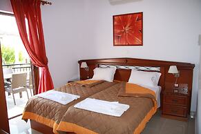 Kaloni village apartments