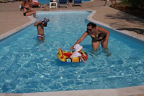 Kaloni village apartments