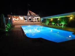 Kaloni village apartments