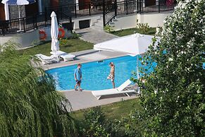 Kaloni village apartments