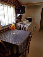 Christina Lake Lodge