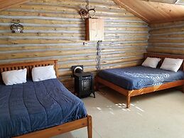 Christina Lake Lodge