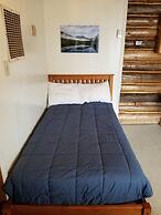 Christina Lake Lodge