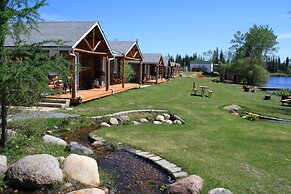 Christina Lake Lodge