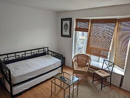 The Parkdale Hostellerie