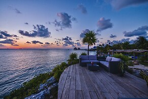 Casa Coco by Coco B Isla