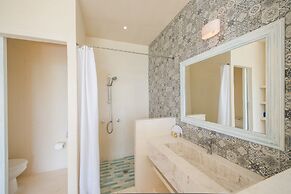 Casa Coco by Coco B Isla