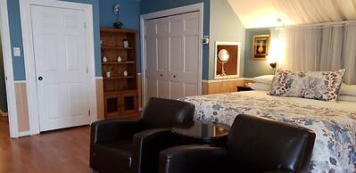 Cabernet House, An Old World Inn