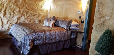 Cabernet House, An Old World Inn