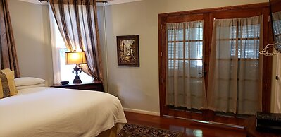 Cabernet House, An Old World Inn