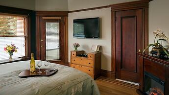 Cabernet House, An Old World Inn
