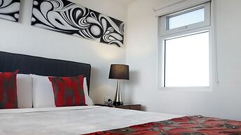 Semaphore Splash Apartments