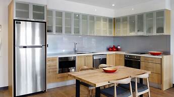 Semaphore Splash Apartments