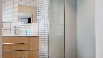 Semaphore Splash Apartments