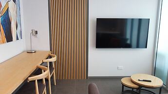 Semaphore Splash Apartments