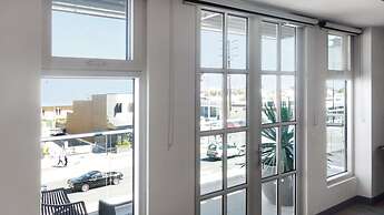 Semaphore Splash Apartments