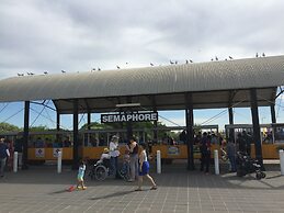 Semaphore Splash Apartments