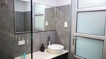 Semaphore Splash Apartments