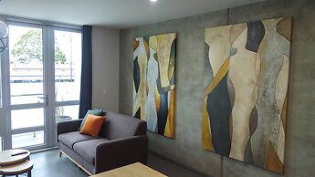 Semaphore Splash Apartments