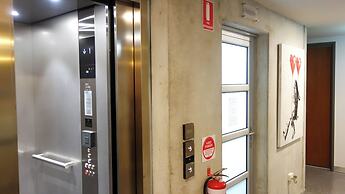 Semaphore Splash Apartments