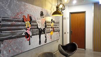 Semaphore Splash Apartments